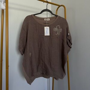 NWT Brown linen top with rhinestone
design made in Italy